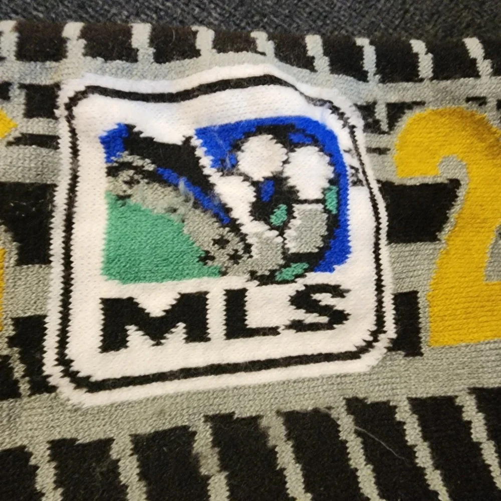 Western/Eastern‎ MLS Scarf 2013 Playoffs Continental Partner Sponsor Red,Yellow